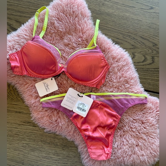 Neon Pink and Lime Green Deadstock NWT Agent Provocateur “Viv” Set - Picture 7 of 7